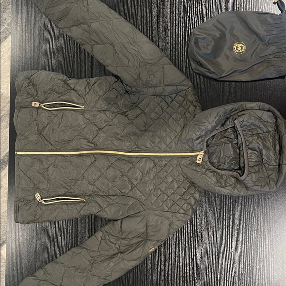 Michael Kors Quilted Jacket in Dark Green - Picture 2 of 4